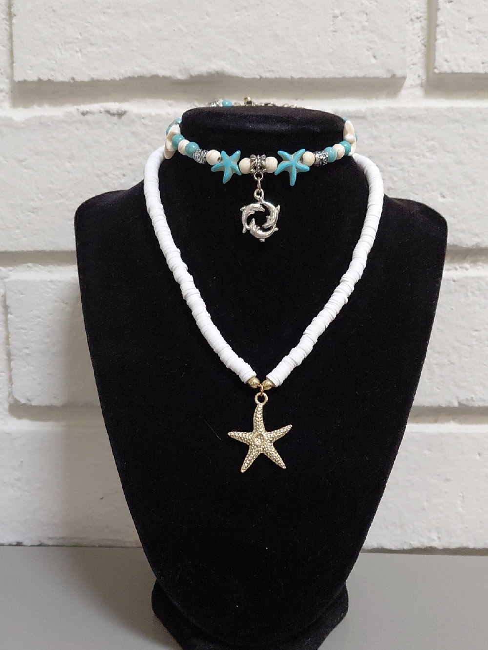 White W/ Gold Starfish Necklace  & Turquoise Starfish Dolphin Ankle  Bracelet.